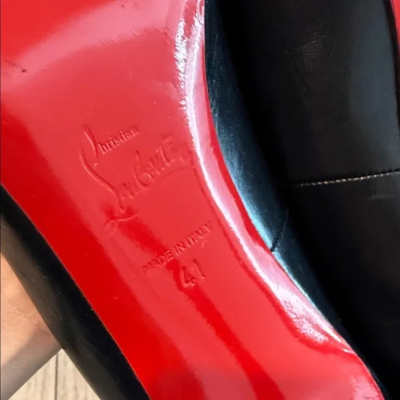 Christian Louboutin Classic Black Simple Stiletto Heels - Picture 6 of 9